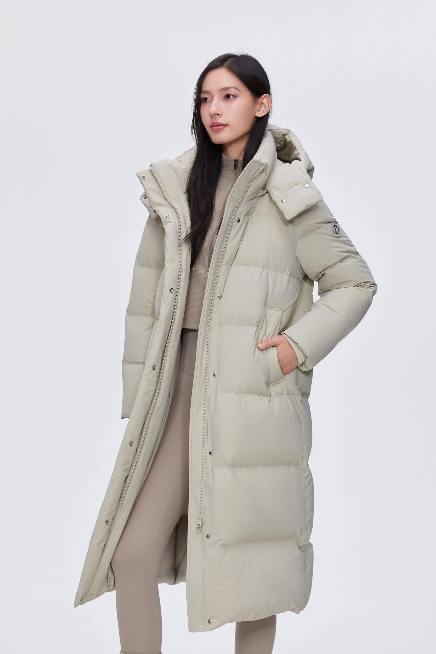 bosideng-2024-feel-the-cloud-women-s-down-coat-with-detachable-hood-32729732513927